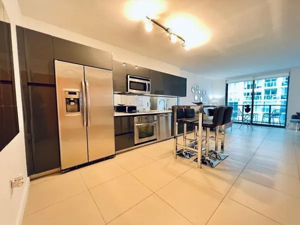 Miami Oasis In Brickell